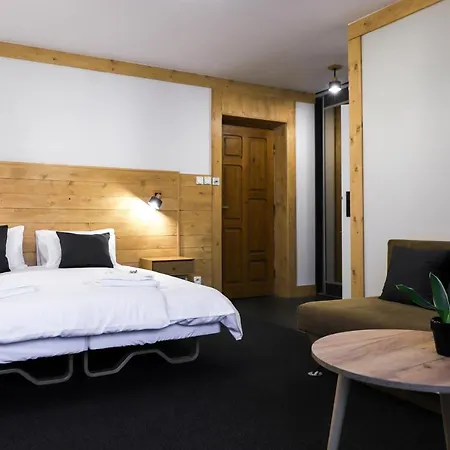 Hotel Wysoka Ze Sniadaniem
