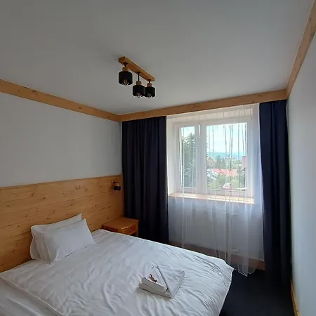 Wysoka Ze Sniadaniem Hotel 3*