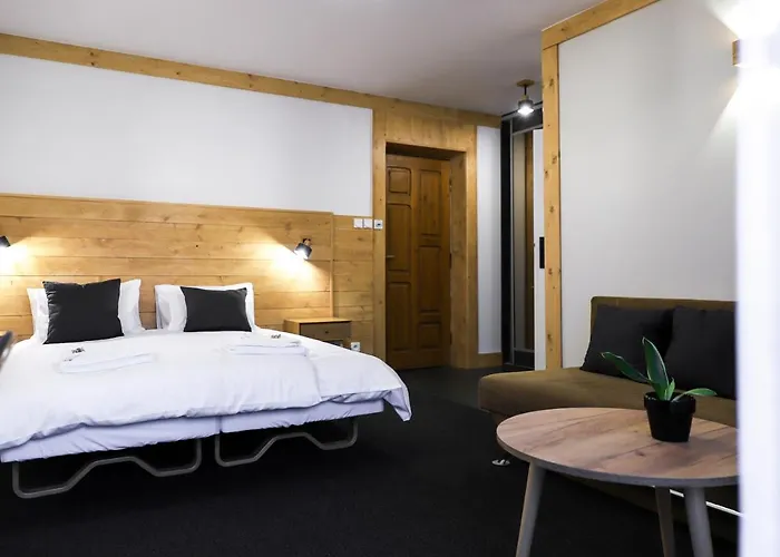 Hotel Wysoka Ze Sniadaniem