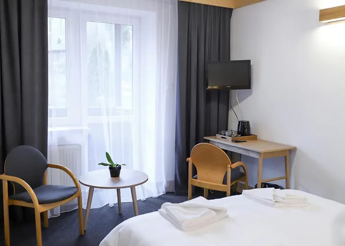 Wysoka Ze Sniadaniem 3*