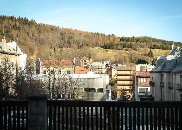 Hotel Wysoka Ze Sniadaniem 3*