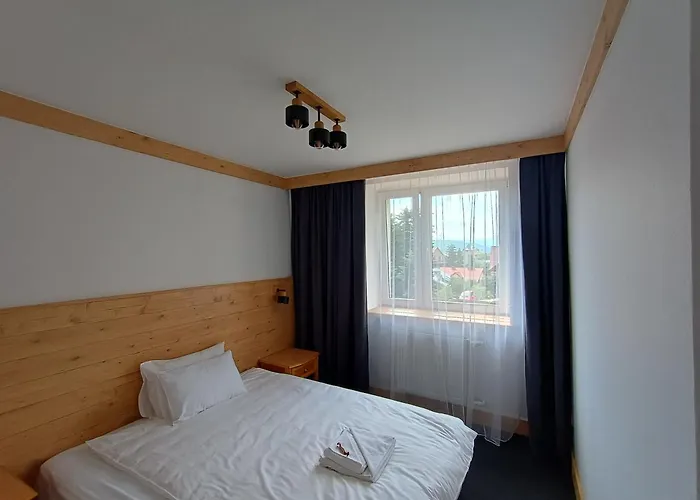 Wysoka Ze Sniadaniem Hotel 3*