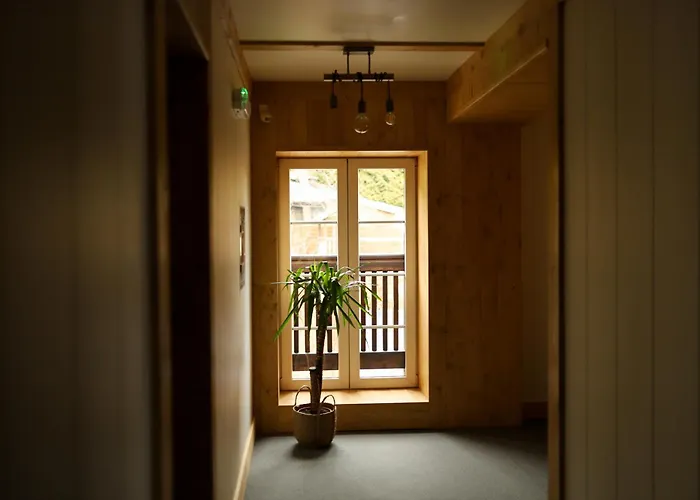 Hotel Wysoka Ze Sniadaniem