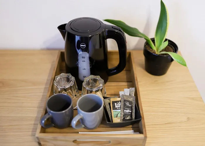 Hotel Wysoka Ze Sniadaniem 3*