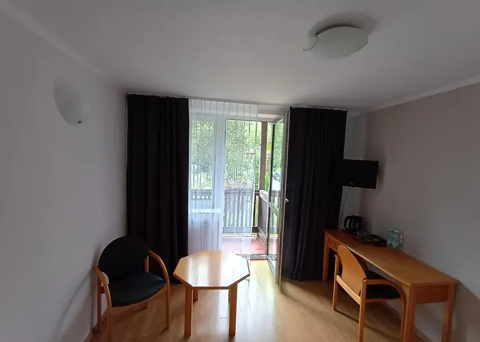 Wysoka Ze Sniadaniem 3*