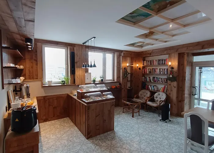 Wysoka Ze Sniadaniem Hotel 3*