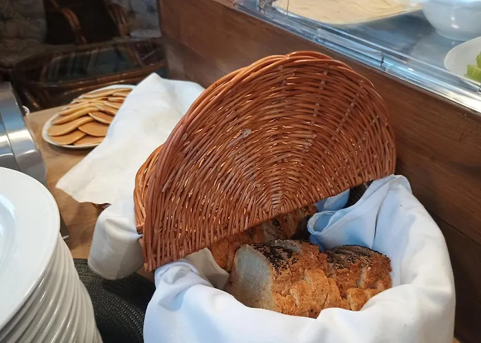 Hotel Wysoka Ze Sniadaniem Krynica Zdroj