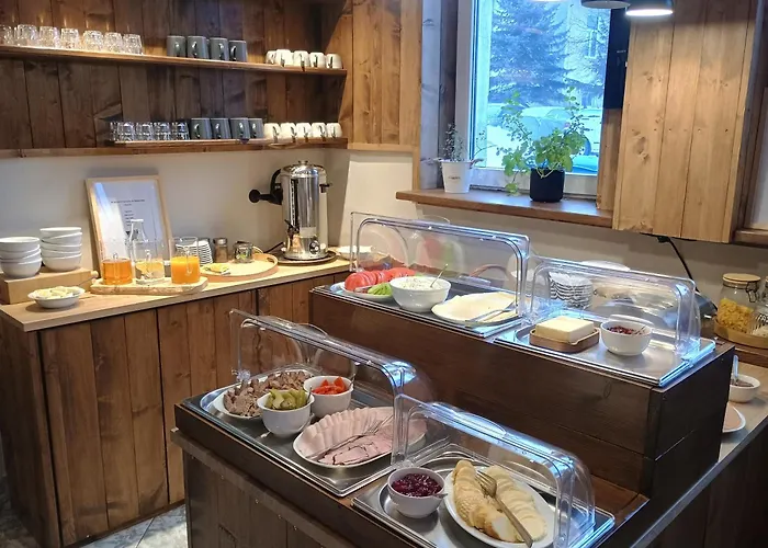 Wysoka Ze Sniadaniem Hotel 3*