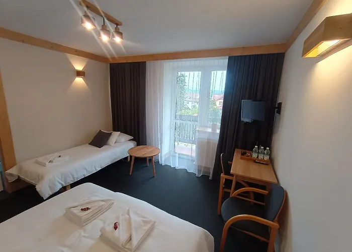 Wysoka Ze Sniadaniem Hotel