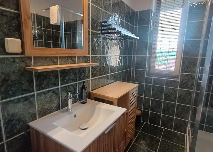 Hotel Wysoka Ze Sniadaniem Krynica Zdroj