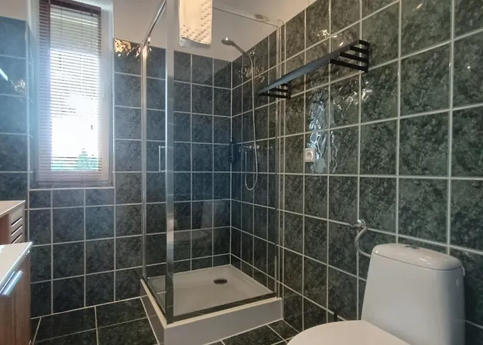 Hotel Wysoka Ze Sniadaniem